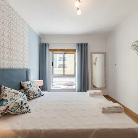 Lovelystay - Cozy In With Balcony Διαμέρισμα Portimão